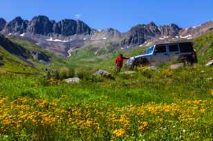 Madonna and Jeep in American Basin-3525.jpg